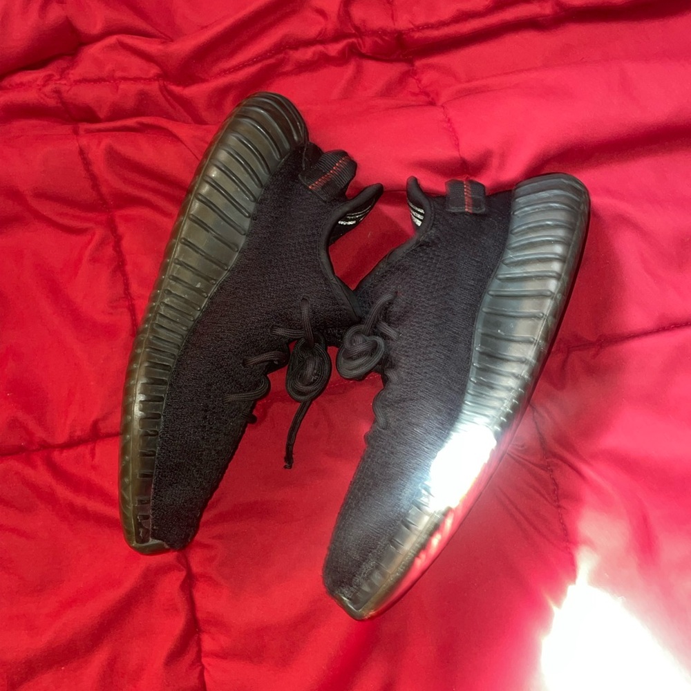 Black Athletic Sneakers (Yzy)